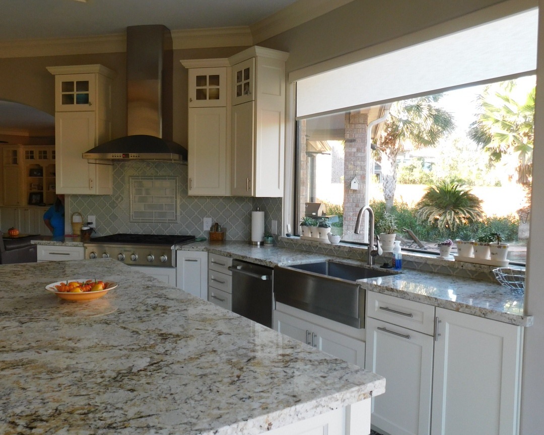 Wimbledon Estates Remodel in Spring, TX - Complete kitchen remodel with window replacement, back splash, and kitchen layout.