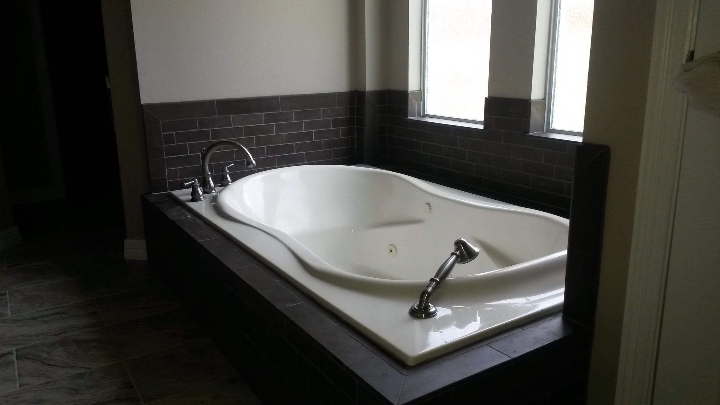 Upgraded bathroom - soaker tub
