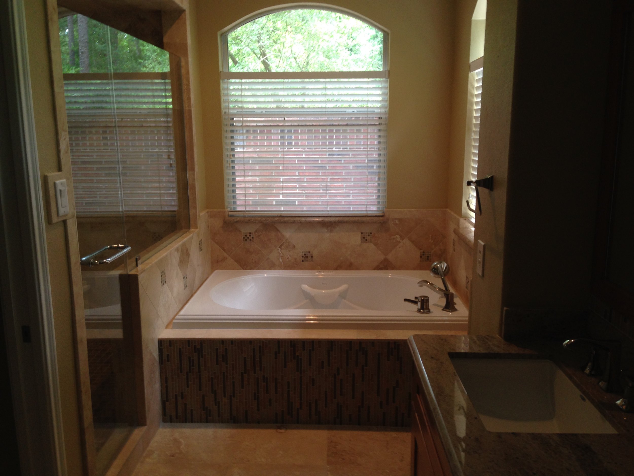 Soaker tub 
