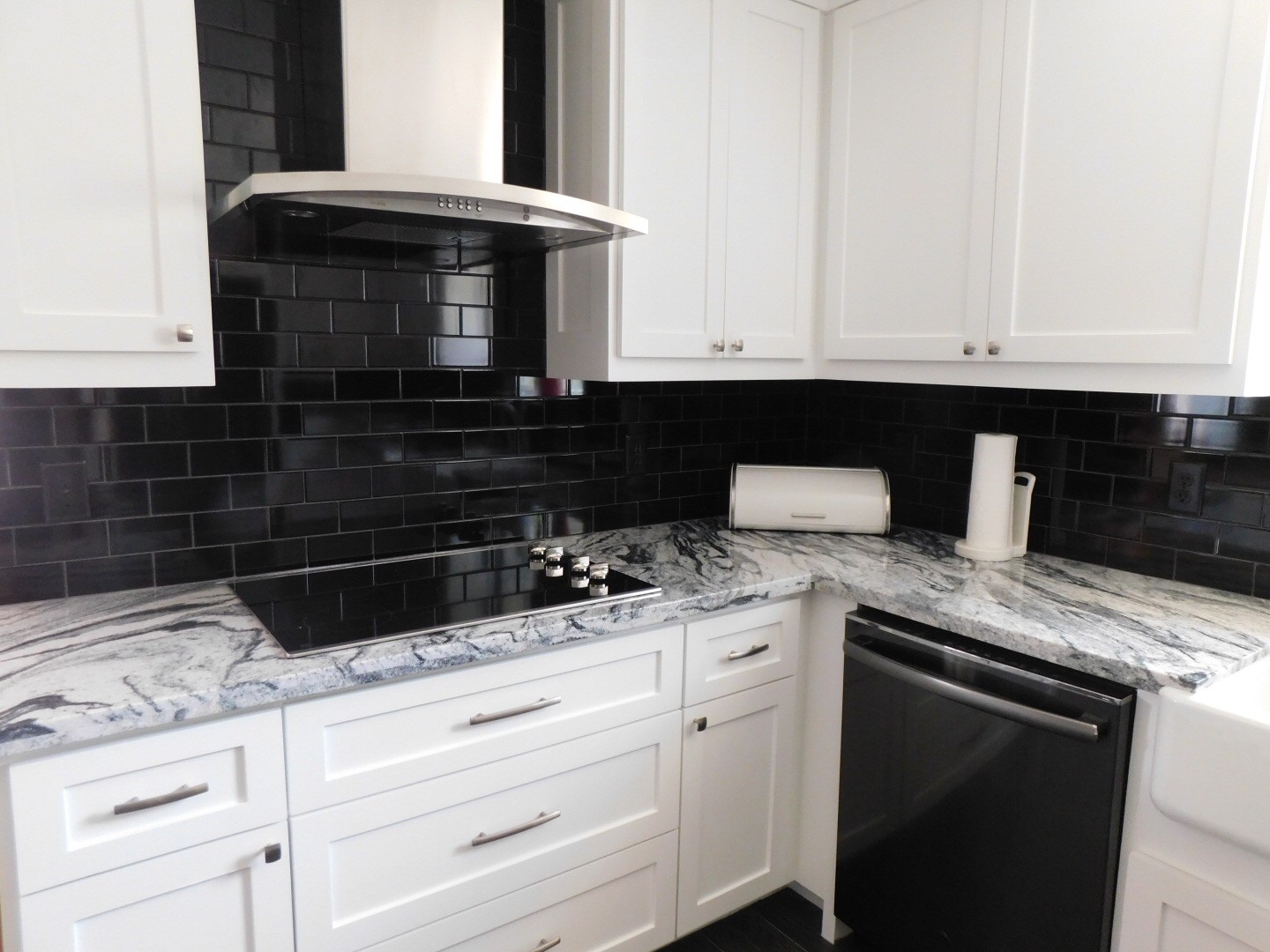 Cooktop and backsplash